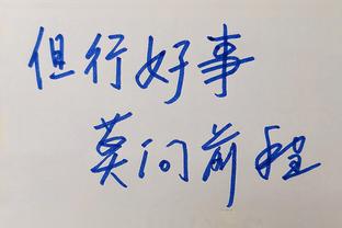 Tặng quà cho các gia đình chiến sĩ.